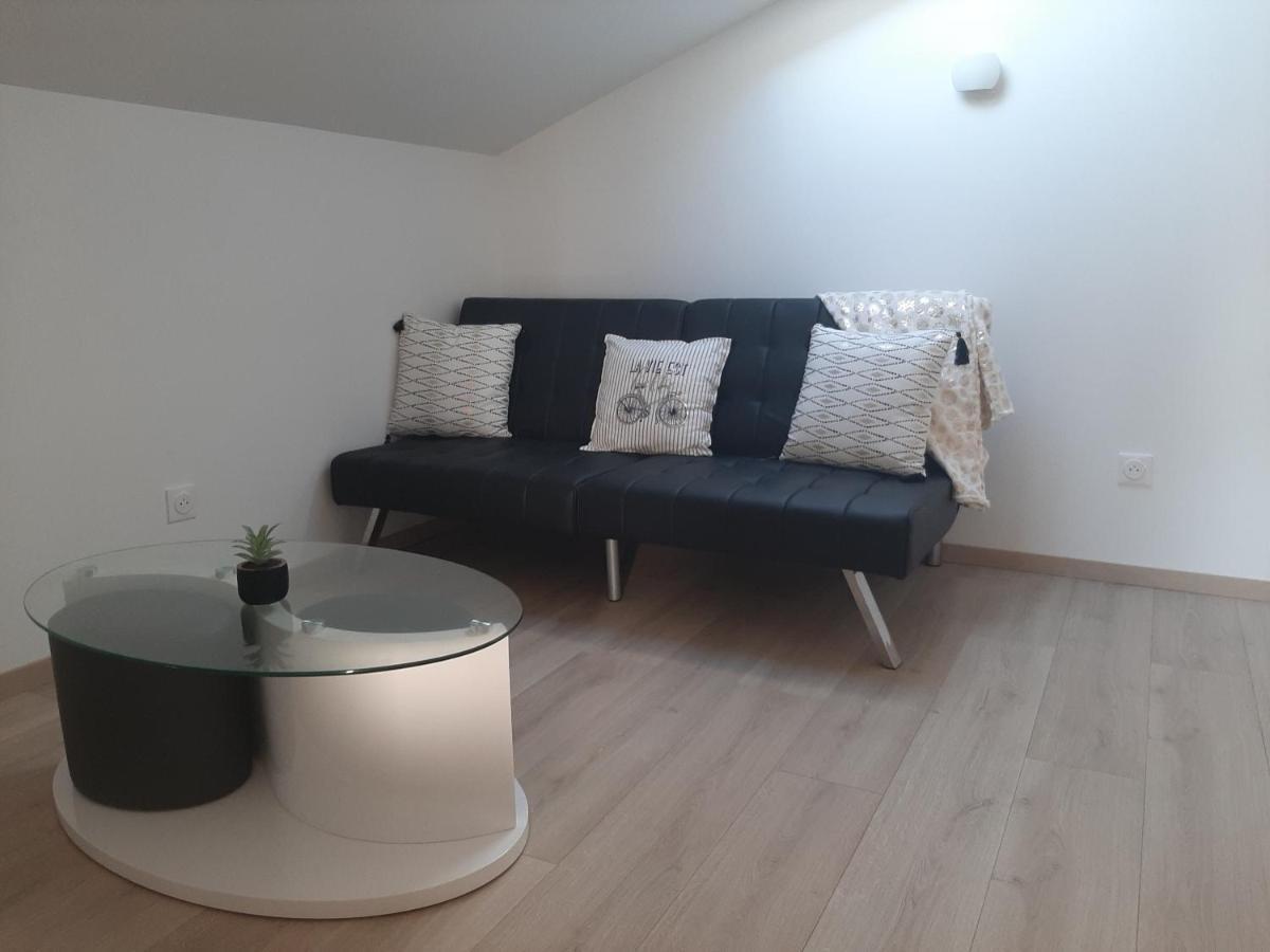 Logement Confortable Dans Residence Privee A Amplepuis Exteriér fotografie
